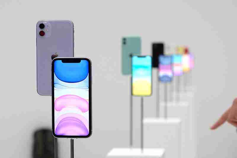Foxconn reportedly investing $1 billion in India to make iPhones