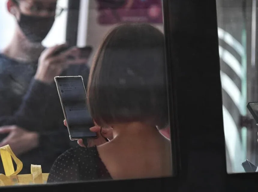 Impersonator took over e-SIM card, accessed e-wallet