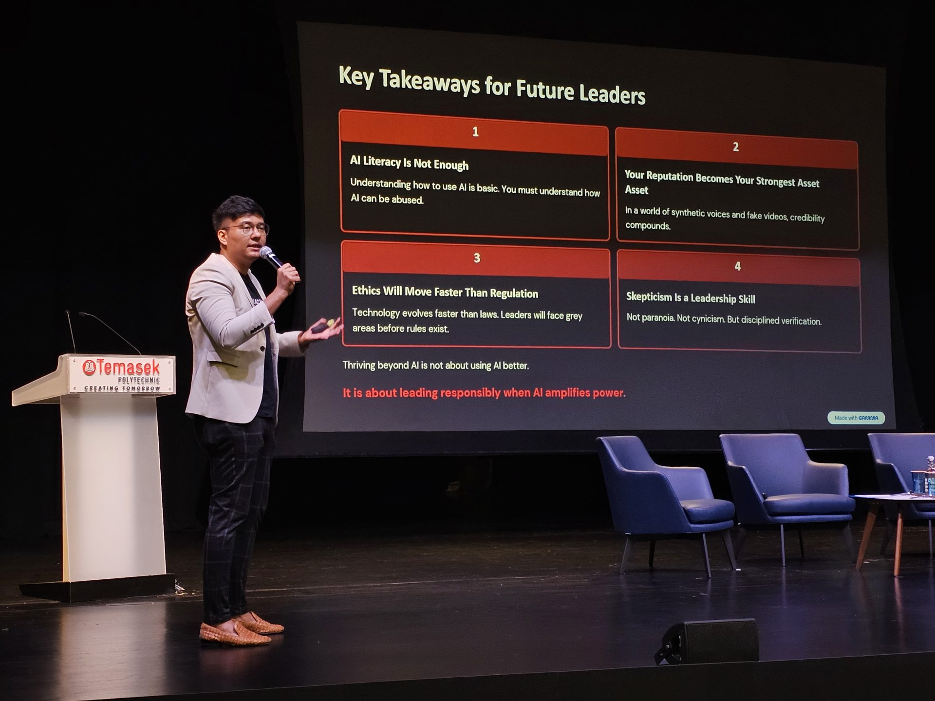 Privacy Ninja CEO Andy Prakash Speaks at Temasek LEAD Leadership Programme on AI Ethics and Trust in the Age of AI 1 Age of AI